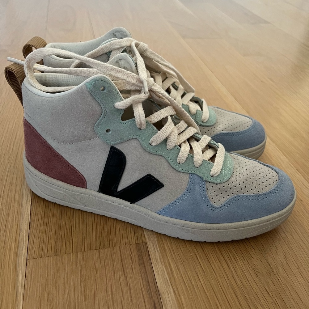 Veja Hightop Sneakers